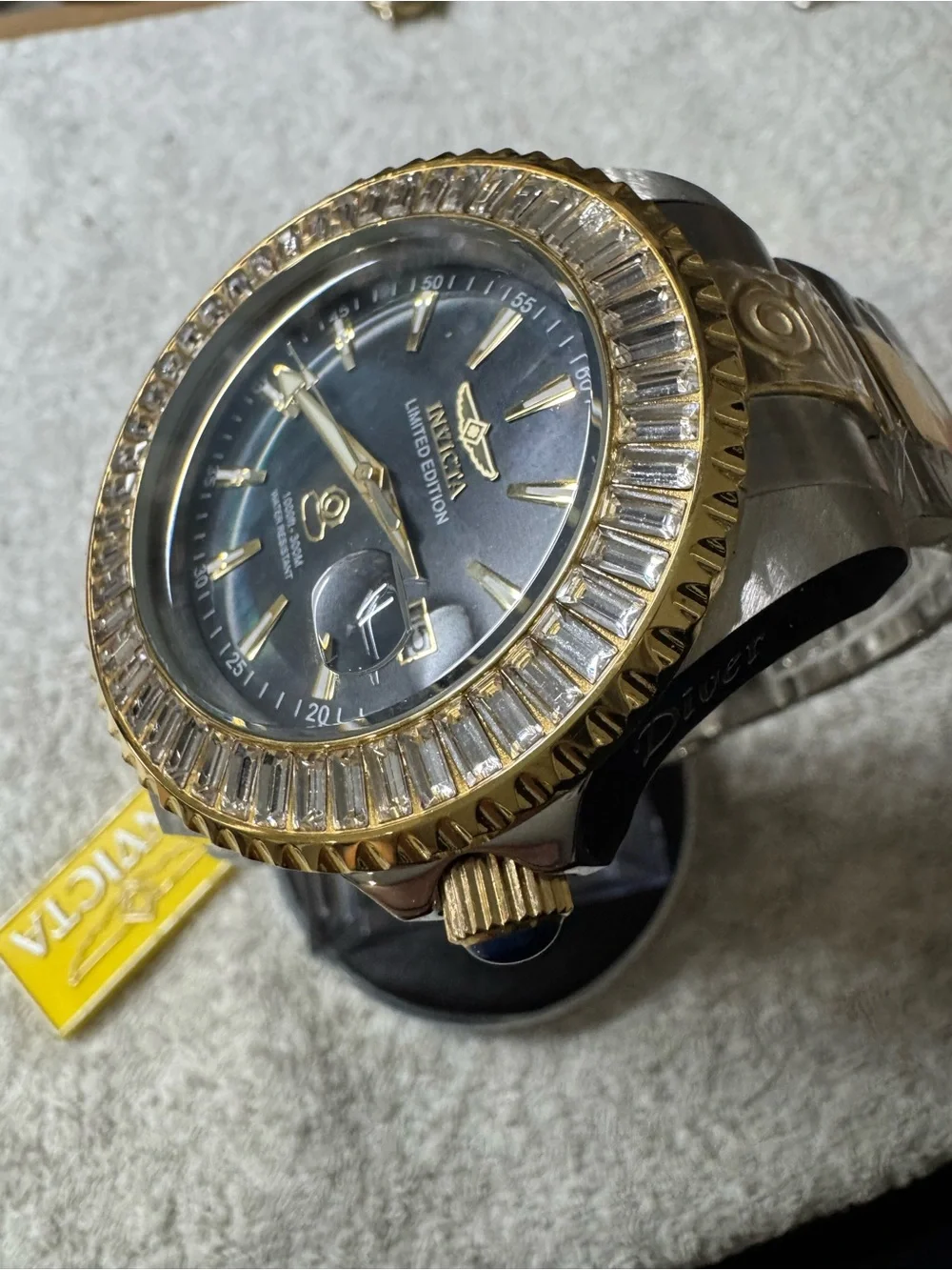 #185 Invicta diamond special edition Black Dial Men’s Watch with Gold-Tone Cryst